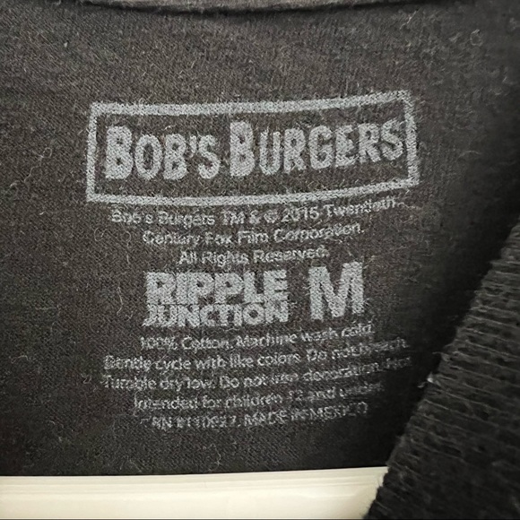 Bob's Burger Tina Smart Strong Sensual Shirt Black SZ Medium Ripple Junction - Picture 4 of 5